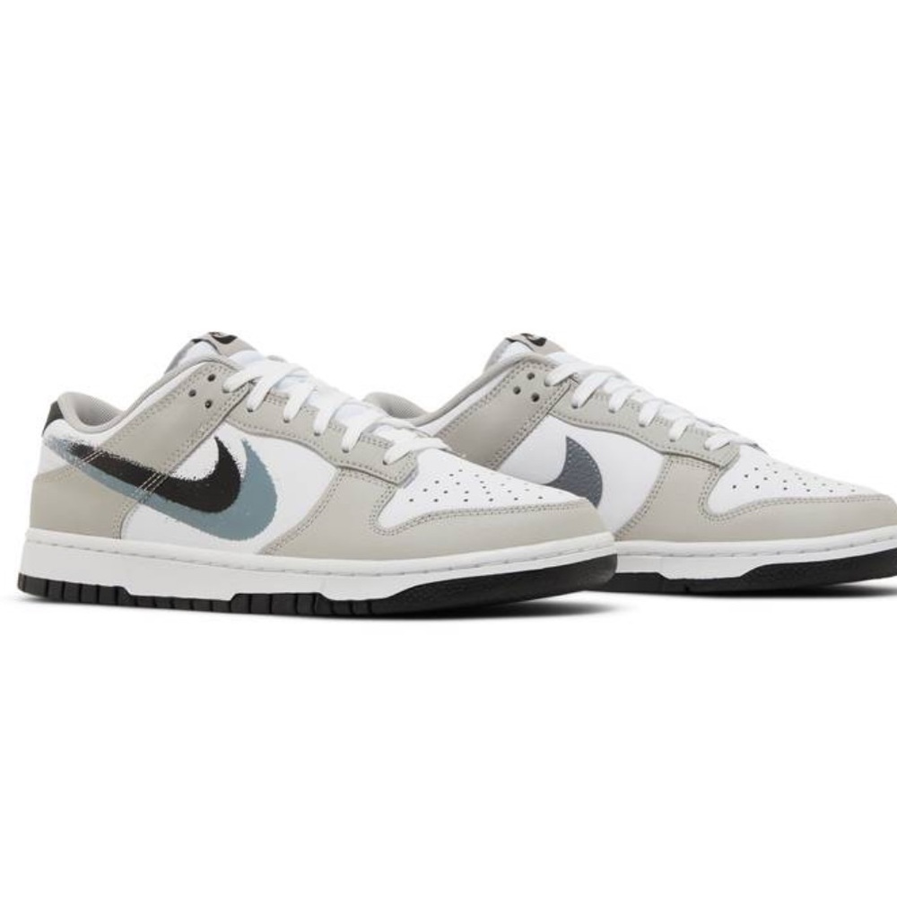 NIKE Dunk Low ‘Spray Paint Swoosh’ NEW
